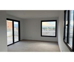DUPLEX DE OBRA NUEVA CON TERRAZA CON VISTAS Y PISCINA EN EL NADAL DE VIC