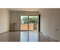 CASA UNIFAMILIAR EN VENTA EN LA HUERTA ROJA DE VIC