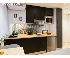 ¡Inversión Perfecta en Torre Colón: Dos Apartamentos en Uno!