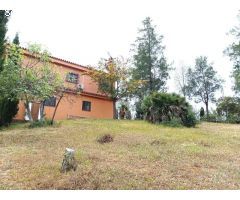 ¡FANTASTICA VILLA INDEPENDIENTE CON PISCINA EN ENTRERRIOS, MIJAS!