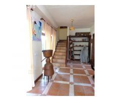 ¡FANTASTICA VILLA INDEPENDIENTE CON PISCINA EN ENTRERRIOS, MIJAS!
