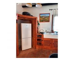 ¡FANTASTICA VILLA INDEPENDIENTE CON PISCINA EN ENTRERRIOS, MIJAS!