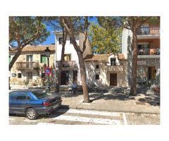 CHALET ADOSADO EN PLENO CENTRO DE NAVACERRADA!