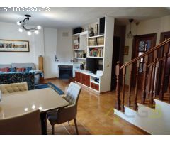 ¡Tu Nuevo Hogar de Ensueño te Espera en San Lázaro! Adosado Impecable con