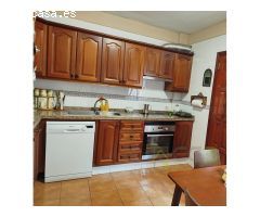 ¡Tu Nuevo Hogar de Ensueño te Espera en San Lázaro! Adosado Impecable con