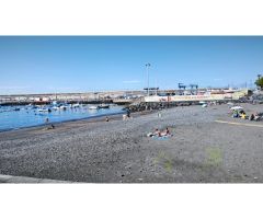 ¡Oportunidad Única en Playa San Juan! Casa Antigua con Terreno Urbano a Metros