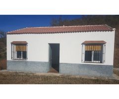 GESBERMEJA PONE A LA VENTA MARAVILLOSA CASA EN LOS MONTES DE MÁLAGA