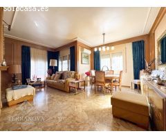 Casa en venta en Sant Just Desvern: Una joya exclusiva con vistas a Barcelona