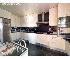 Casa en venta en Sant Just Desvern: Una joya exclusiva con vistas a Barcelona