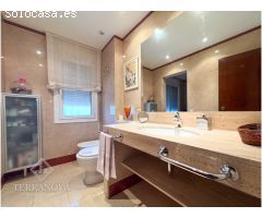 Casa en venta en Sant Just Desvern: Una joya exclusiva con vistas a Barcelona