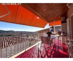 Casa en venta en Sant Just Desvern: Una joya exclusiva con vistas a Barcelona