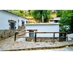 Finca Rural con Apartamentos vacacionales en el Río de Golco.