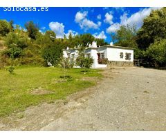 Finca Rural con Apartamentos vacacionales en el Río de Golco.
