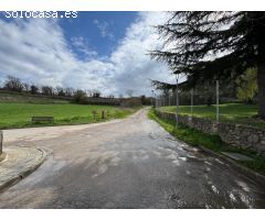 Exclusiva Villa en Alquiler con Espectaculares Vistas a las Montañas en
