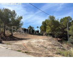 Oportunidad única para comprar una o dos parcelas de terreno en El Portet -