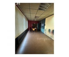 NAVES CON OFICINAS EN POLIGONO KAREAGA, BARAKALDO