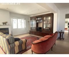 Villa de 2 dormitorios con piscina y vistas al mar en venta en Mojacar playa