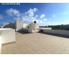 Villa de 2 dormitorios con piscina y vistas al mar en venta en Mojacar playa