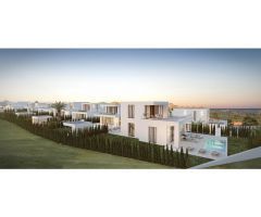 Parcela de 700m2 en venta en Valle del Este GOLF