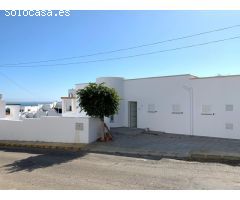 Villa de 3 dormitorios en venta en Mojacar