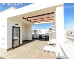 Villa de 3 dormitorios en venta en Vera playa