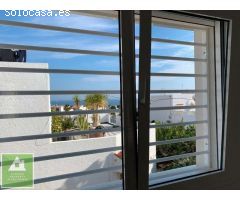Villa de 4 dormitorios en venta en Mojacar