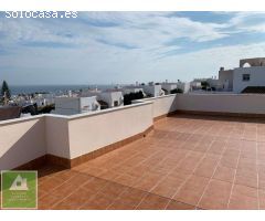 Villa de 4 dormitorios en venta en Mojacar