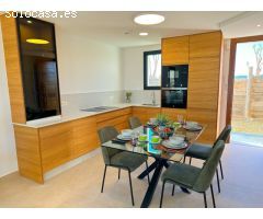 Duplex a estrenar de 2 dormitorios en venta en Desert Springs GOLF