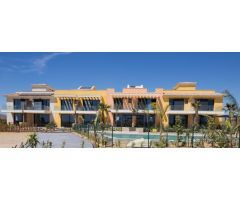 Duplex a estrenar de 2 dormitorios en venta en Desert Springs GOLF