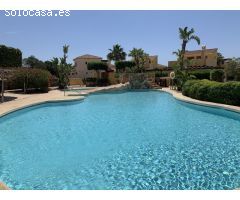 Villa moderna de 4 dormitorios sobre planos en Desert Springs GOLF
