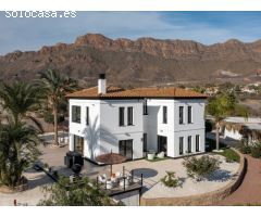 Preciosa villa moderna de 3 dormitorios en una parcela de 3000m2 en Pilar de