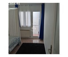 ¡Tu nuevo hogar te espera en Zona Instituts! Espacioso piso de 4 habitaciones