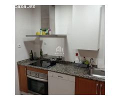 ¡Tu nuevo hogar te espera en Zona Instituts! Espacioso piso de 4 habitaciones
