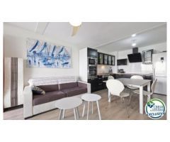 Ático-Dúplex reformado con terraza de 8m2 y vistas al mar y al canal