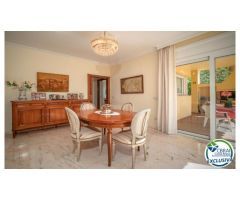 Exclusiva villa de lujo de 348 m² en una amplia parcela de 755 m²