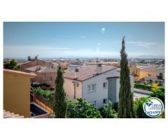 Exclusiva villa de lujo de 348 m² en una amplia parcela de 755 m²