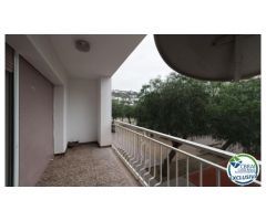 Apartamento amplio céntrico y a 250 m de la playa