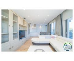 Planta baja de 3 dormitorios con 224 m2 de terraza y jardín a 200m de la playa