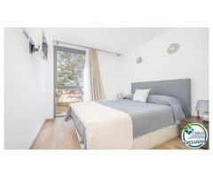 Planta baja de 3 dormitorios con 224 m2 de terraza y jardín a 200m de la playa