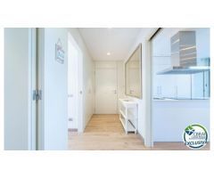 Planta baja de 3 dormitorios con 224 m2 de terraza y jardín a 200m de la playa