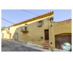 Gran casa de pueblo en el corazón de Palau Saverdera