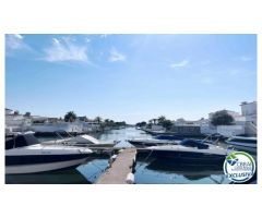 Casa en venta con amarre en Empuriabrava, Costa brava