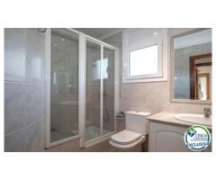 Exclusiva villa de lujo de 348 m² en una amplia parcela de 755 m²