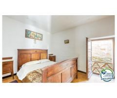 Gran casa de pueblo en el corazón de Palau Saverdera