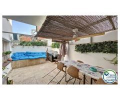 APARTAMENTO DE 6 DORMITORIOS EN EL CENTRO DE LA CIUDAD Y EN PRIMERA LÍNEA DE MAR
