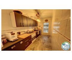 APARTAMENTO DE 6 DORMITORIOS EN EL CENTRO DE LA CIUDAD Y EN PRIMERA LÍNEA DE MAR