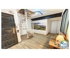 APARTAMENTO DE 6 DORMITORIOS EN EL CENTRO DE LA CIUDAD Y EN PRIMERA LÍNEA DE MAR