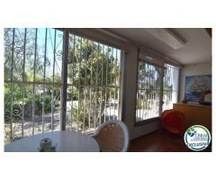 PISO CON JARDÍN PRIVADO DE 200M2.