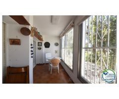PISO CON JARDÍN PRIVADO DE 200M2.