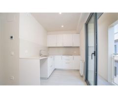 DÚPLEX DE 3 HABITACIONES CON TERRAZA DE 50 M2 A 15 METROS DE LA RAMBLA DE